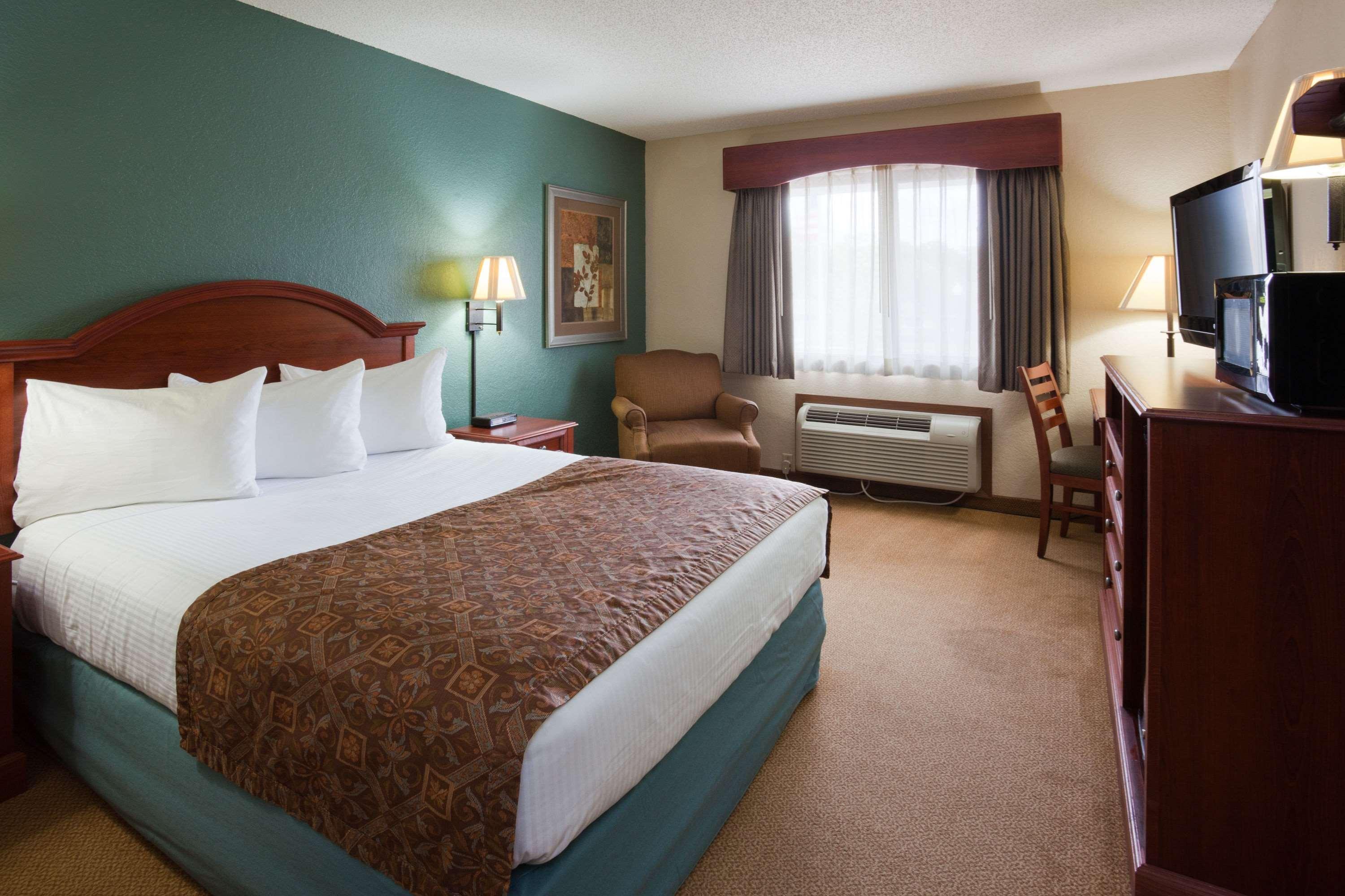 Americinn By Wyndham St. Peter Екстер'єр фото