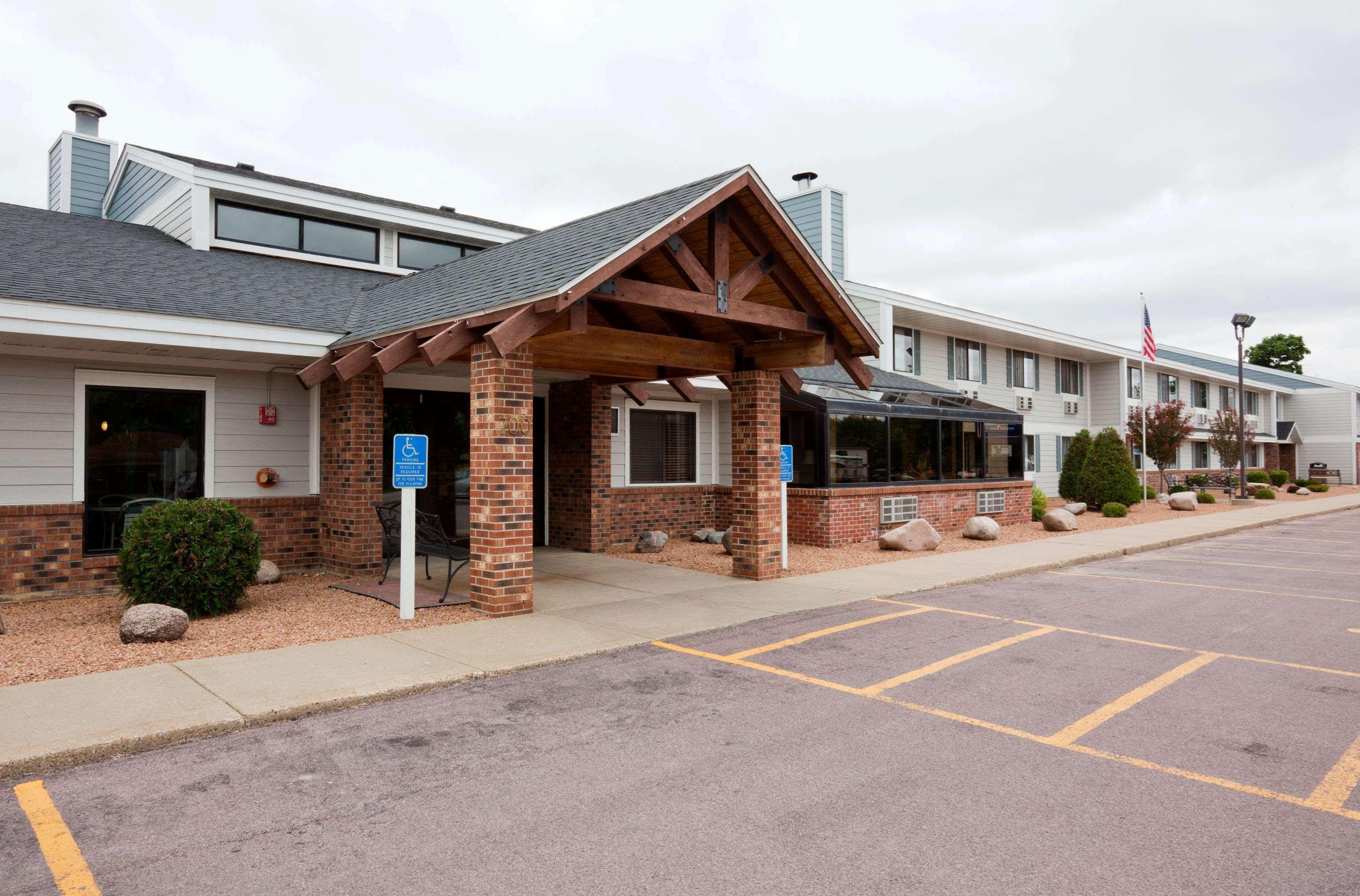 Americinn By Wyndham St. Peter Екстер'єр фото